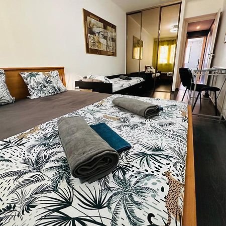 The Nice - 3 Rooms, 3Air Cond, 3Tv, 3Fans, 2 Wc, Wifi Everywhere 5Min Aeroport, Train, Beach, 1Min Tram, 15 Min Centre, Port, Parking Possible Extérieur photo