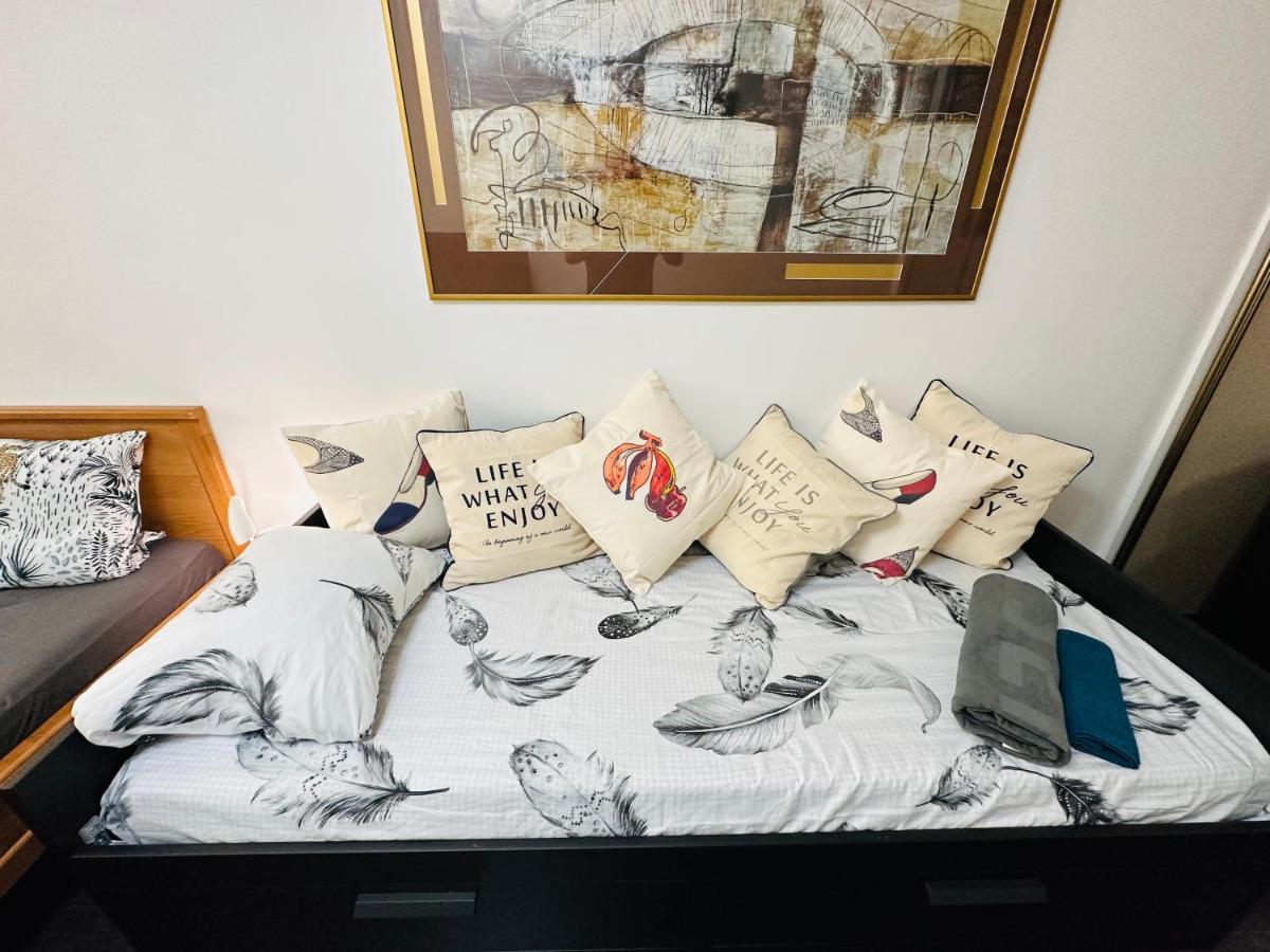 The Nice - 3 Rooms, 3Air Cond, 3Tv, 3Fans, 2 Wc, Wifi Everywhere 5Min Aeroport, Train, Beach, 1Min Tram, 15 Min Centre, Port, Parking Possible Extérieur photo